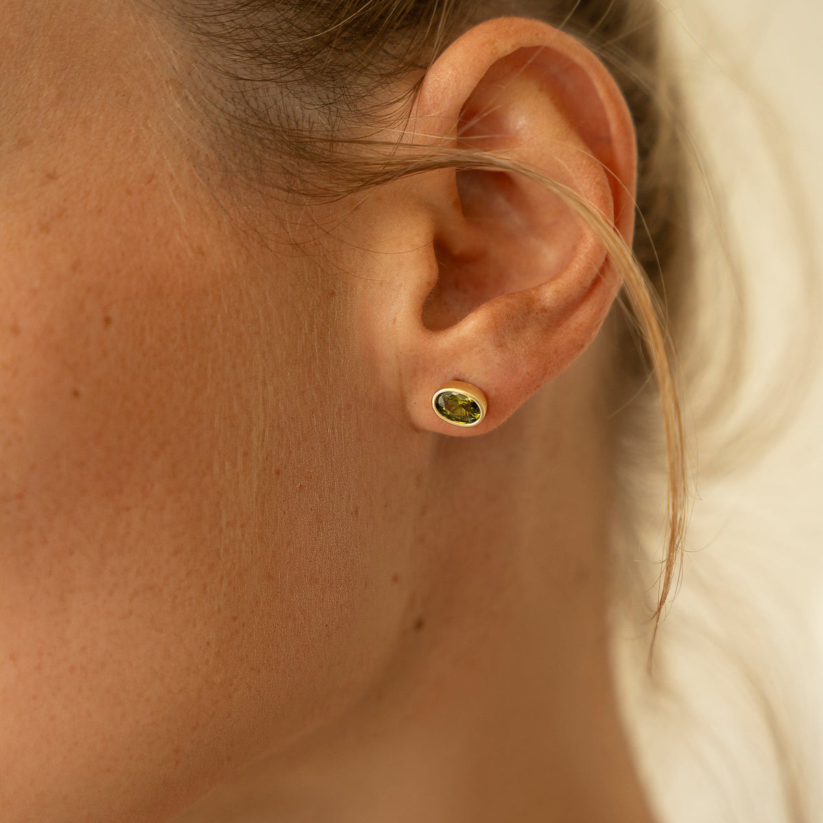 HAZE STUDS