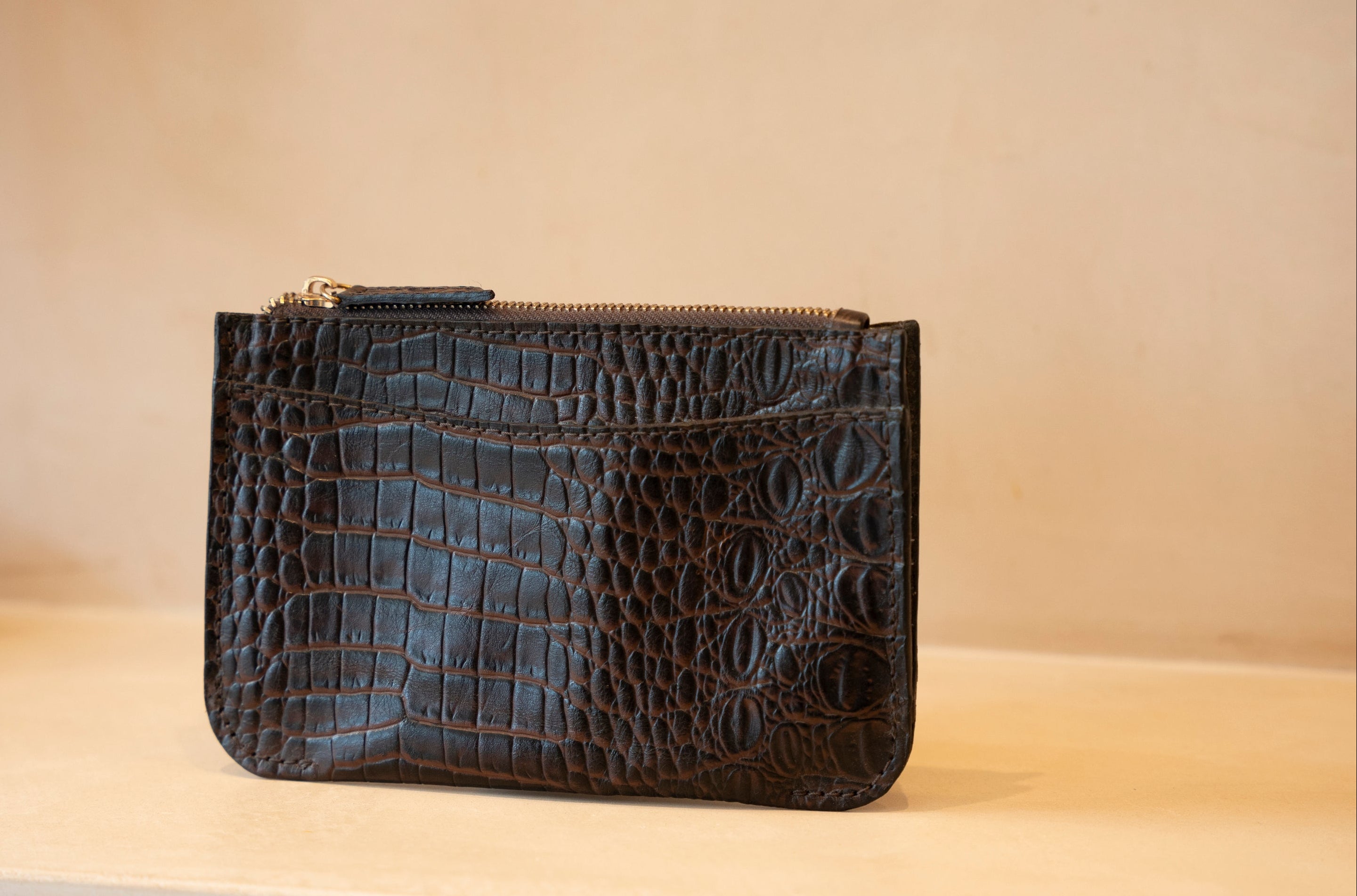 SLIM POUCH
