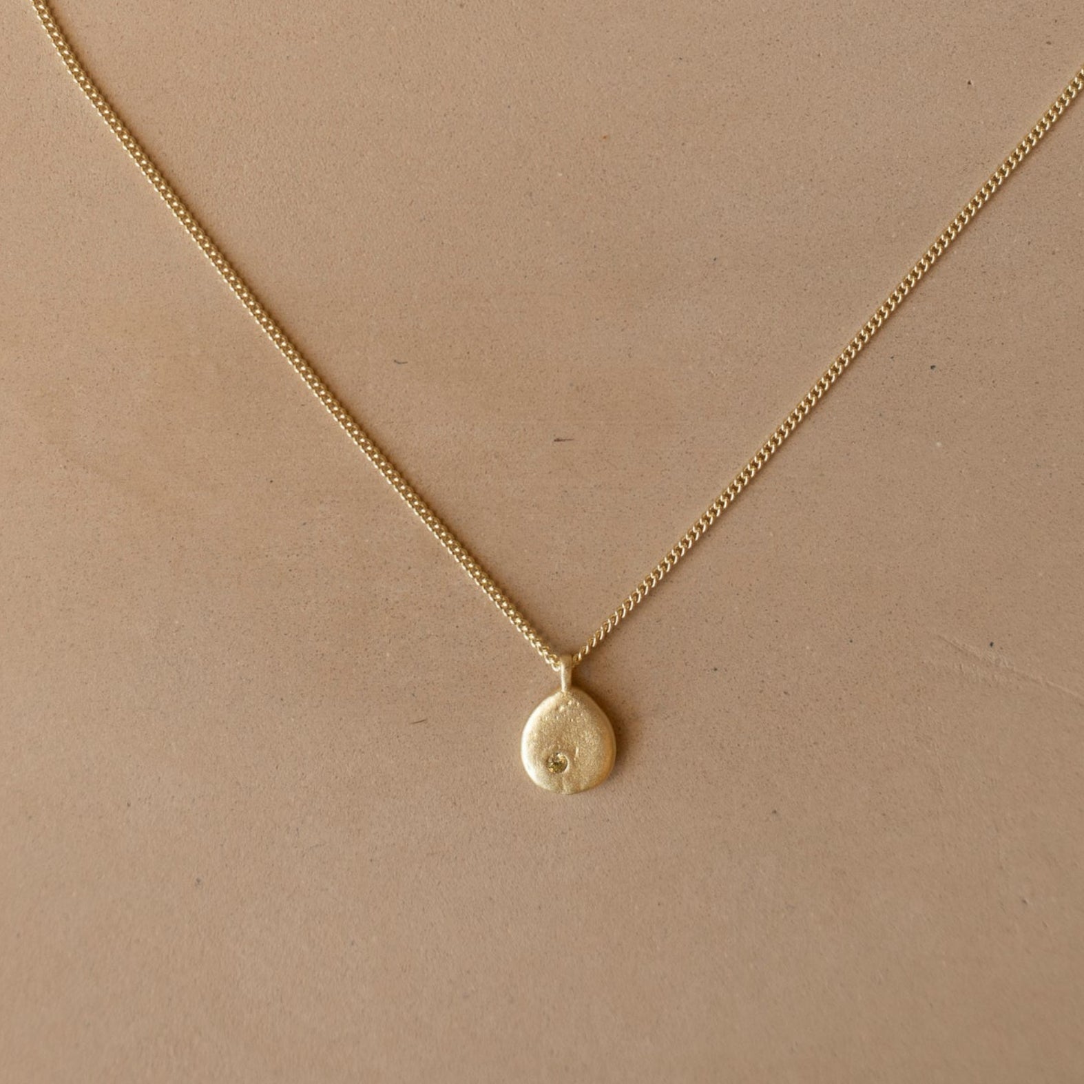 ORIGIN BIRTHSTONE / AUGUST