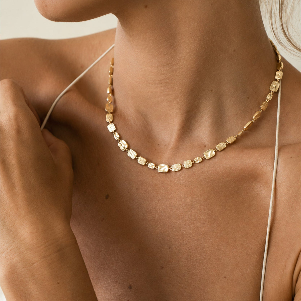 FORME NECKLACE