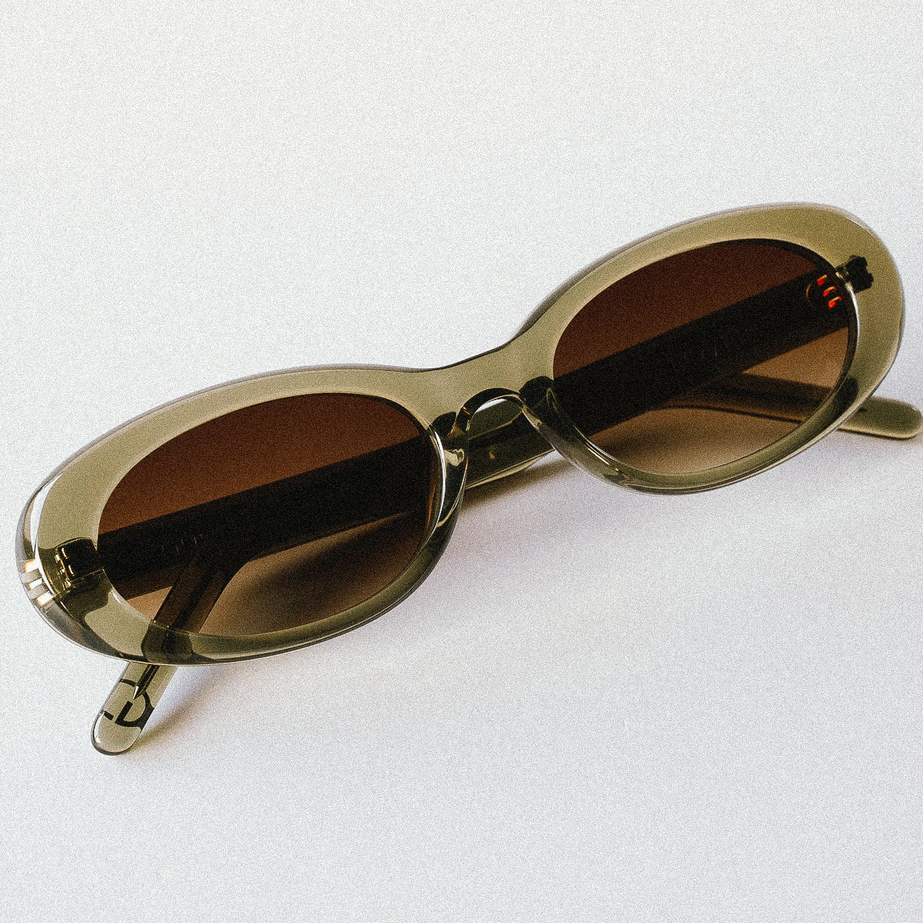 LOVER OLIVE