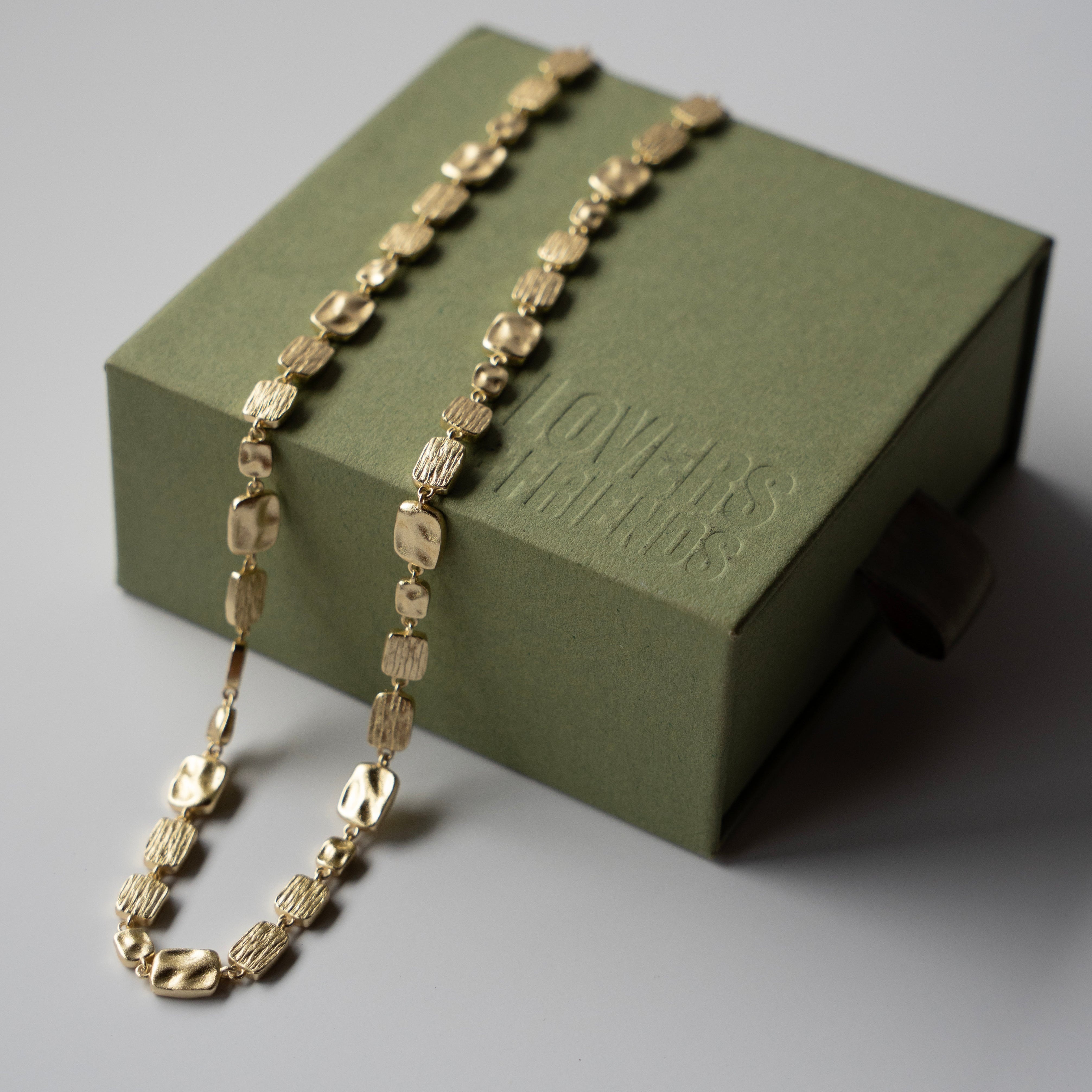 FORME NECKLACE