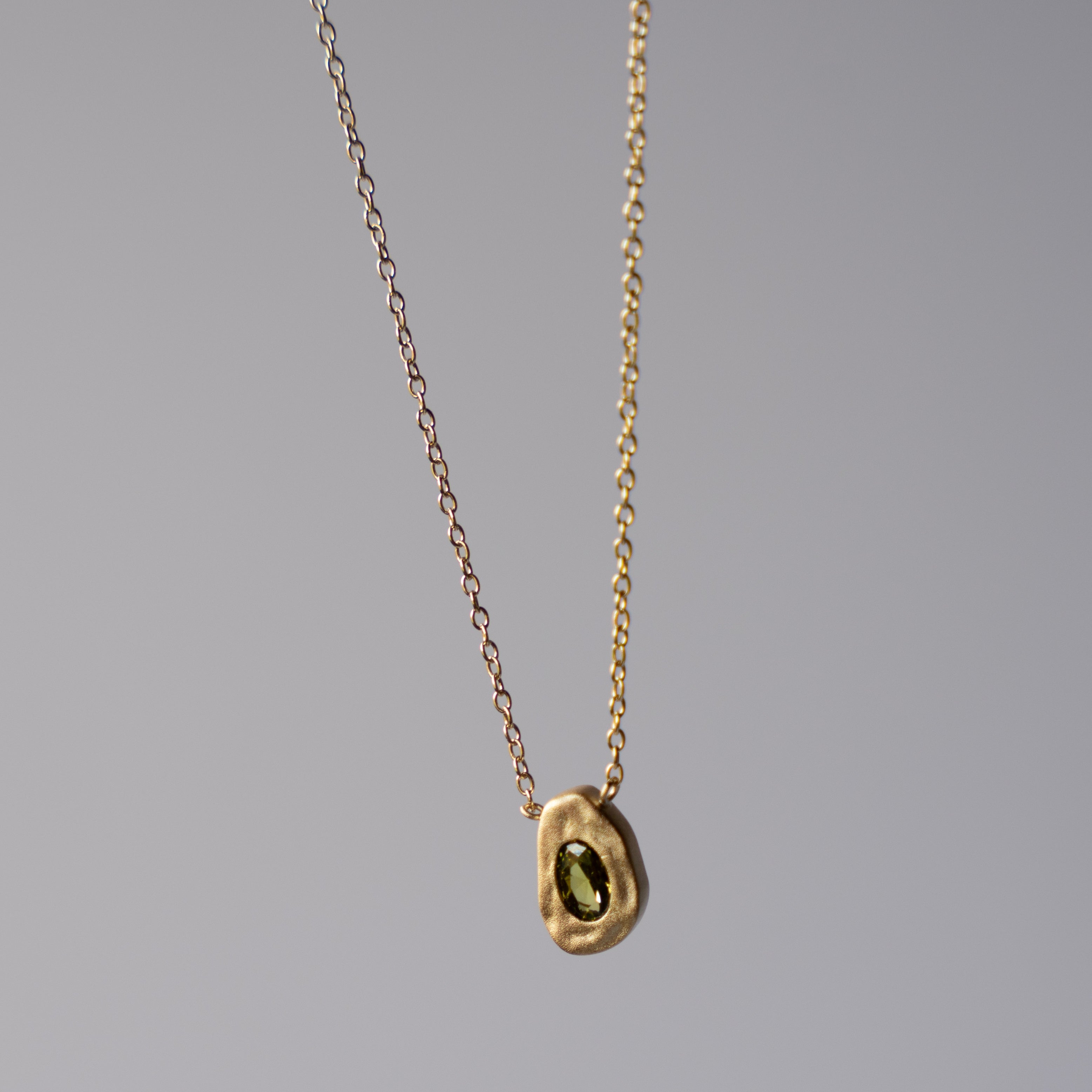 ROGUE NECKLACE