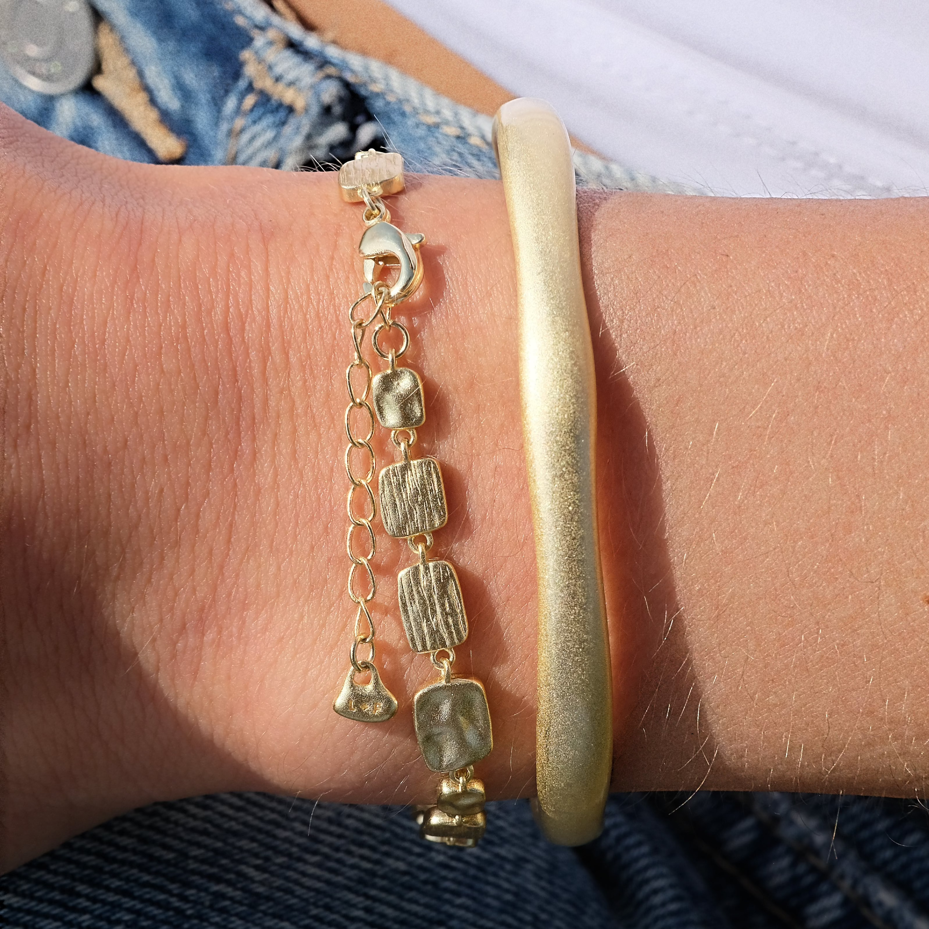 ICONIC CUFF
