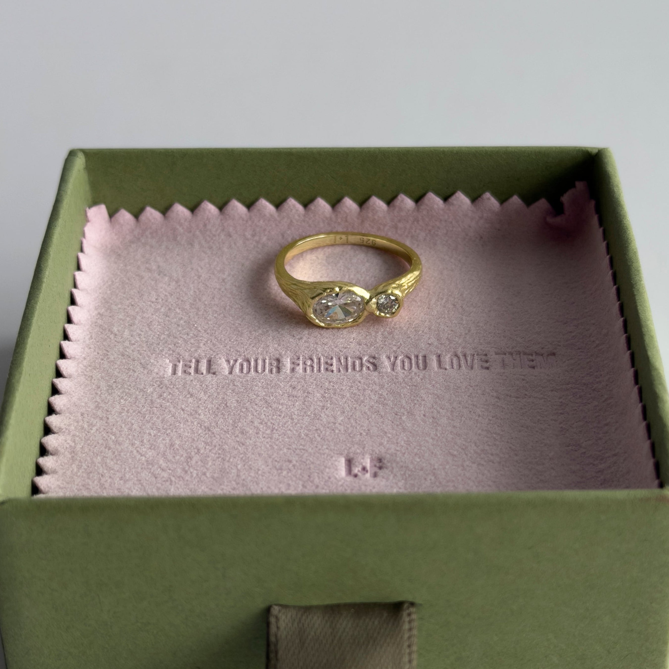 CRUSH RING