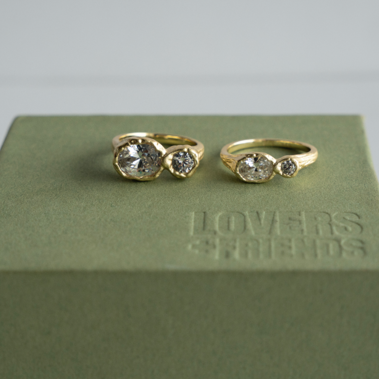 CRUSH RING
